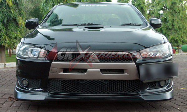Grill & spoiler lip kepunyaan Mitsubishi Lancer Evolution X 