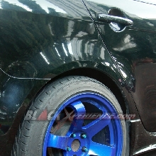 Velg belakang mengadopsi merk yang sama dengan roda depan