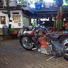 Sisi samping Harley-Davidson Bad Boy Samurai Bike
