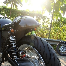 Tampilan khas cafe racer