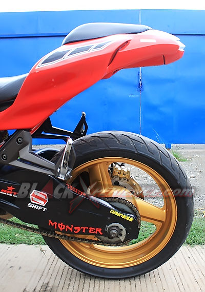 Garapan "Nyeleneh" Puspa Kediri