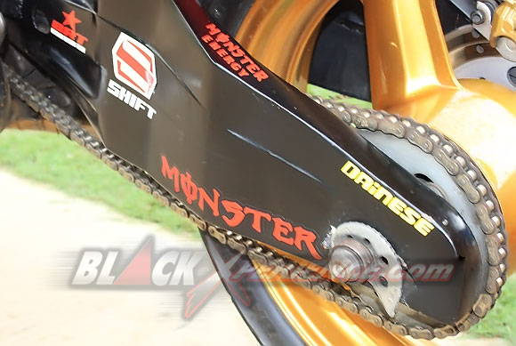 Garapan "Nyeleneh" Puspa Kediri