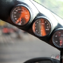 Perangkat takometer penunjang konsep sporty