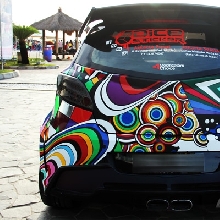 Tampak belakang Mazda2 mural art design cutting sticker