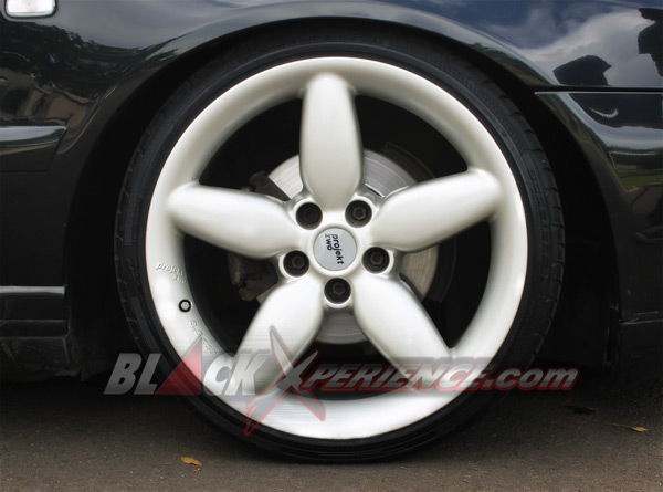 Alvin Cangkok Barang-barang Audi Bertema Sport