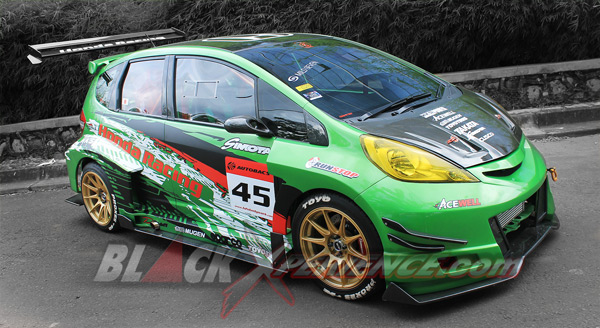 Jazz Bergaya Touring Obsesi Satria Sabet Trophy Kontes Modifikasi