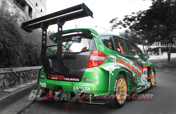 Jazz Bergaya Touring Obsesi Satria Sabet Trophy Kontes Modifikasi