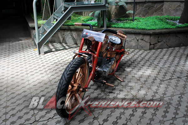 Binter Merzy Old School Tampil Nyentrik Tanpa Kabel