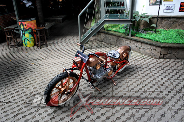 Binter Merzy Old School Tampil Nyentrik Tanpa Kabel