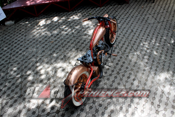 Binter Merzy Old School Tampil Nyentrik Tanpa Kabel