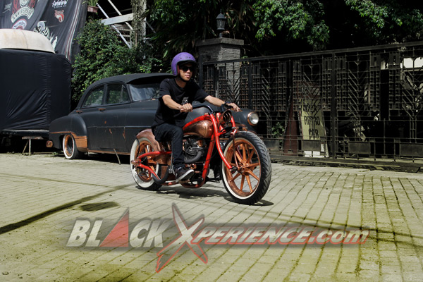 Binter Merzy Old School Tampil Nyentrik Tanpa Kabel