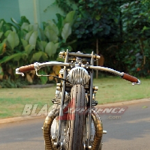 Bagian depan sang racing boardtrack