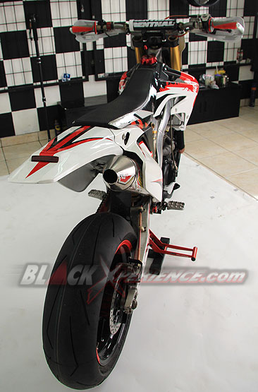 Tiger Supermoto Full Branded