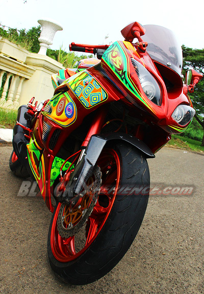 Witjak Ekspresikan Diri dengan Ninja 250