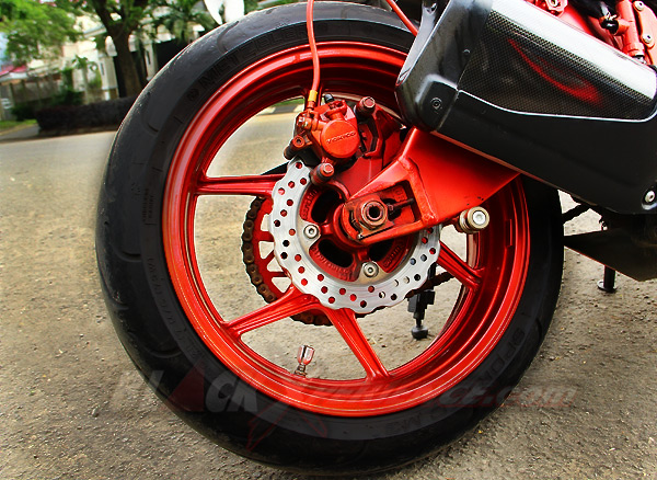 Witjak Ekspresikan Diri dengan Ninja 250