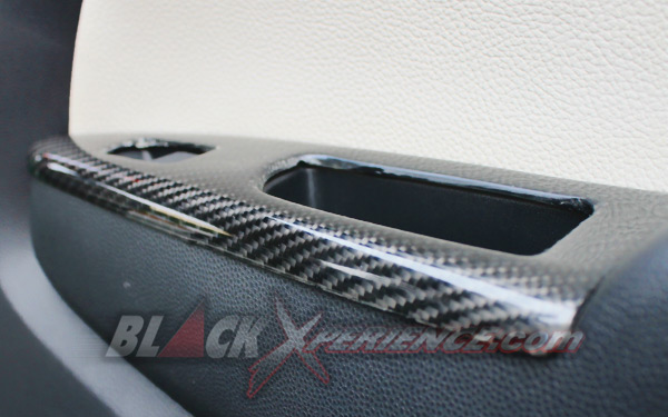 Mazda2 Black Coli Hadirkan Nuansa Sport Racing