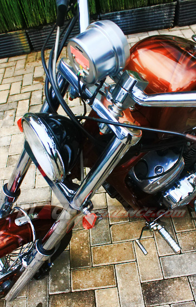 H-Three Custom Kentalkan Aura Chopper di Honda VT 650