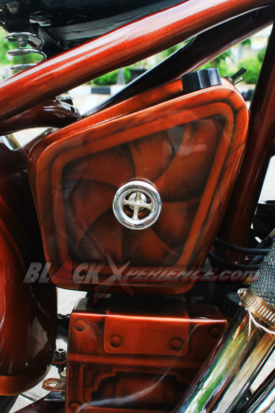 H-Three Custom Kentalkan Aura Chopper di Honda VT 650