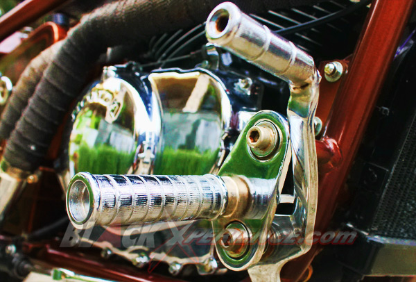 H-Three Custom Kentalkan Aura Chopper di Honda VT 650