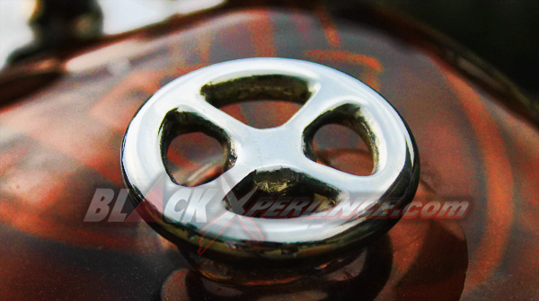 H-Three Custom Kentalkan Aura Chopper di Honda VT 650