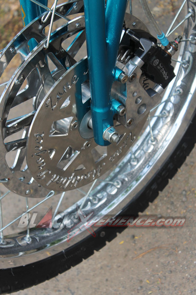 Honda PCx125 Sangkuriang Ala Peterson