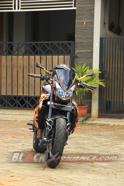 Honda CBR600 RR Tampil Ekstrim Adopsi Brutal Naked