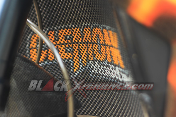 Honda CBR600 RR Tampil Ekstrim Adopsi Brutal Naked