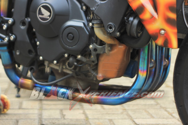 Honda CBR600 RR Tampil Ekstrim Adopsi Brutal Naked