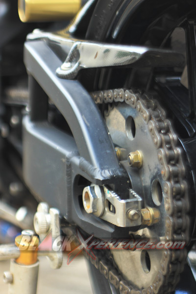 Honda CBR600 RR Tampil Ekstrim Adopsi Brutal Naked