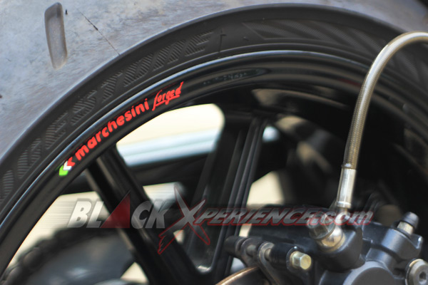 Honda CBR600 RR Tampil Ekstrim Adopsi Brutal Naked