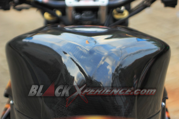 Honda CBR600 RR Tampil Ekstrim Adopsi Brutal Naked