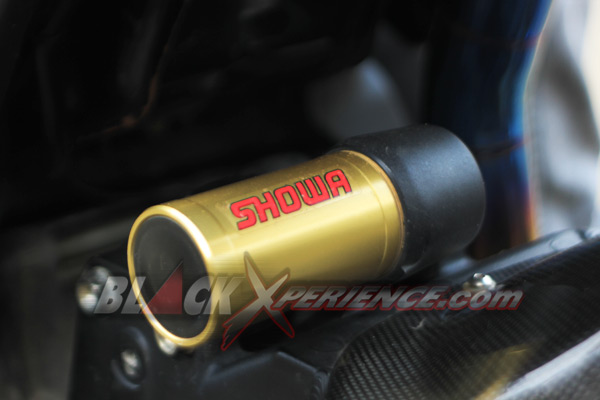 Honda CBR600 RR Tampil Ekstrim Adopsi Brutal Naked