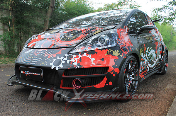 Urban Gravity Menambah Seram Tampang Honda Jazz