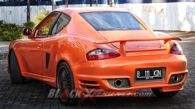 Honda Civic Berkedok Porsche Cayman