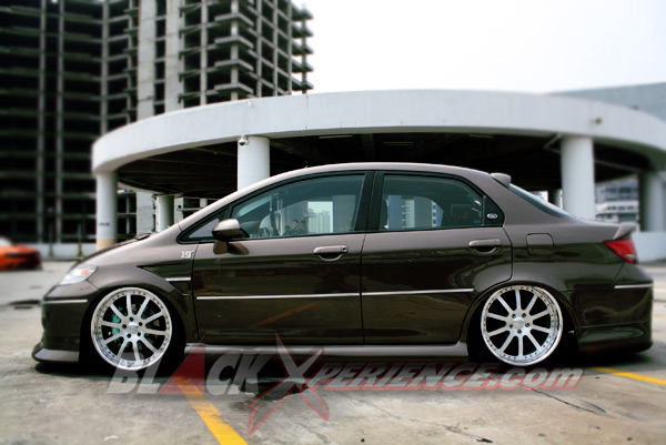 Aksesoris Mewah Penuhi Kabin Honda City Simple