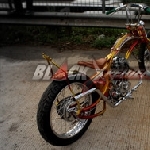Modifikasi GL100 Chopper Sesuai Selera Builder