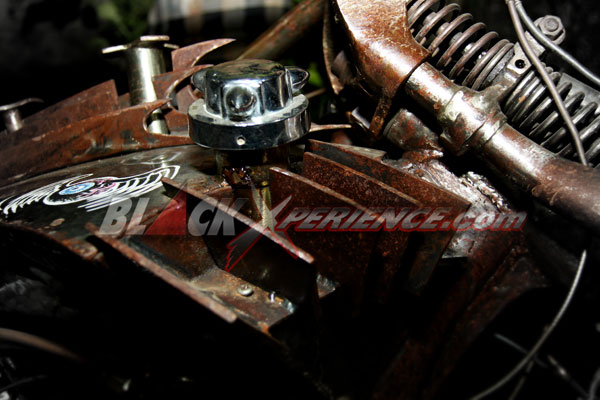 HD Iron Angel Dipertahankan Tanpa Cat