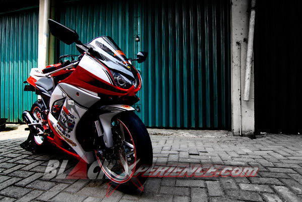 Bermain Aksesoris Demi Mengejar Gaya MV Agusta