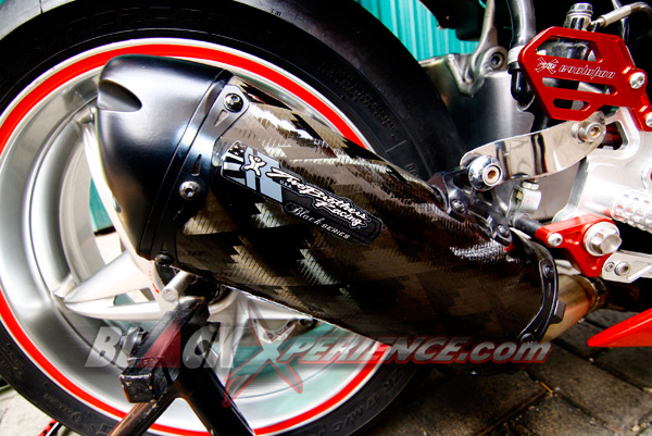 Bermain Aksesoris Demi Mengejar Gaya MV Agusta