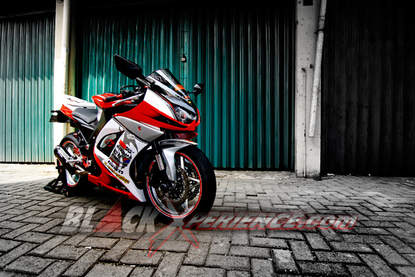 Bermain Aksesoris Demi Mengejar Gaya MV Agusta