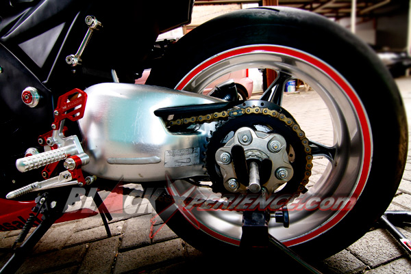 Bermain Aksesoris Demi Mengejar Gaya MV Agusta