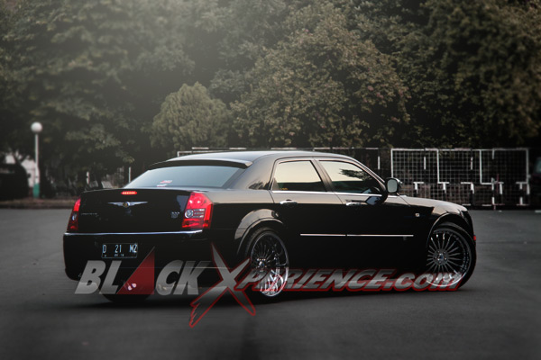 Chrysler Obama Sedikit Nakal Dengan Grill Ubahan