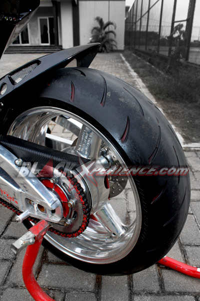 Duck Fighter Win's Paddock Yang Kontroversial