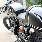 Macan Hitam Bergaya Cafe Racer