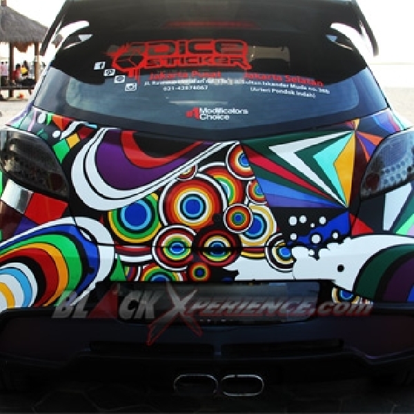 Mazda2 Extreme Mural Art 38 Warna