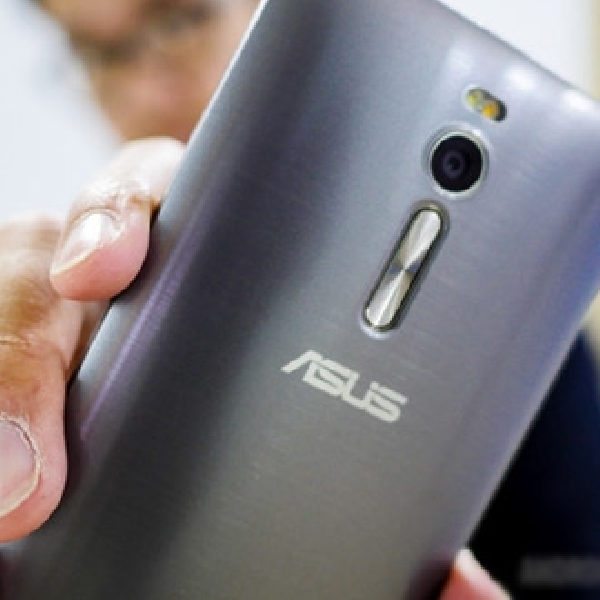 Asus Siapkan Ponsel Selfie Berteknologi Laser Auto Focus