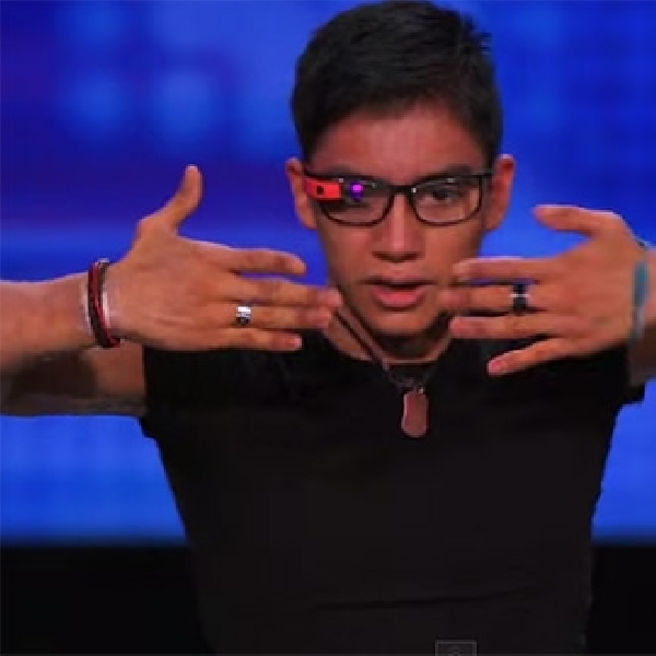 Google Glass Bantu Tunanetra Berdansa di Ajang America's Got Talent