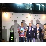 HTC Resmi Lepas Smartphone Flagship One M9+ di Indonesia