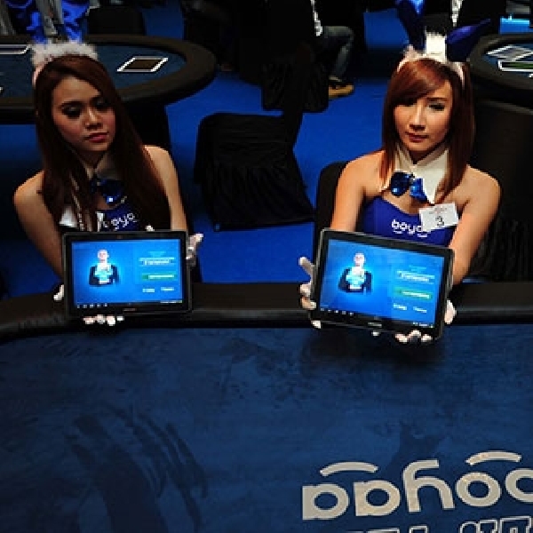  Turnament Final ‘Poker Texas Boyaa’ Dipandu sang Brand Ambasador, Deddy Corbuzier