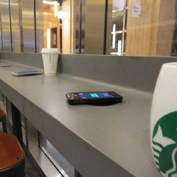 Duracell HadirkanDuracell Inovasi Wireless Charging di Outlet Starbucks